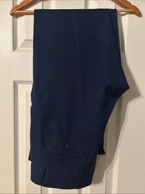 Haggar Navy Flat-Front Men's Dress pants 34/32